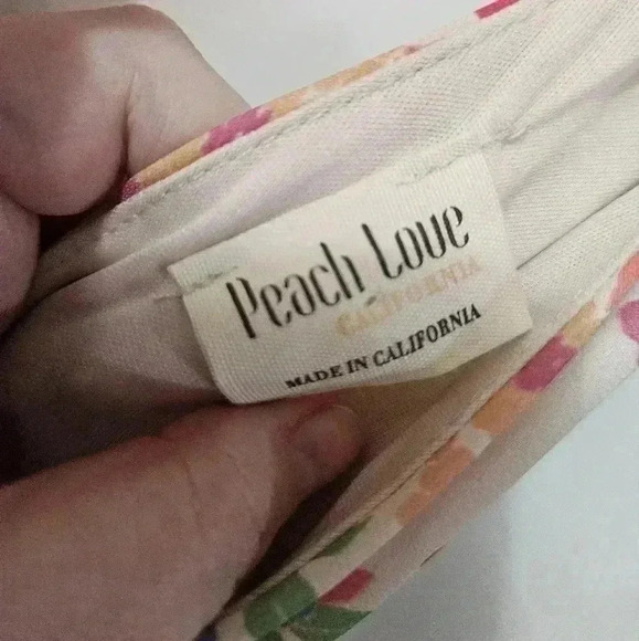 NWOT! Peach love california tie shoulder romper! - Picture 2 of 4